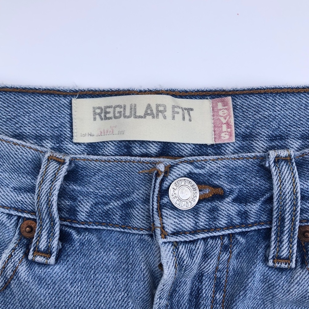 LEVI’S DENIM SHORTS - Picture 7 of 8